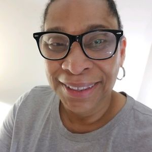 Meet your Posher, Deborah t.